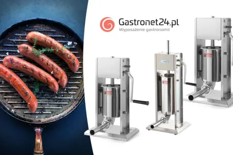 Maszynki elektryczne do nabijania kiełbasy w jelita. Obok grillowane kiełbaski.